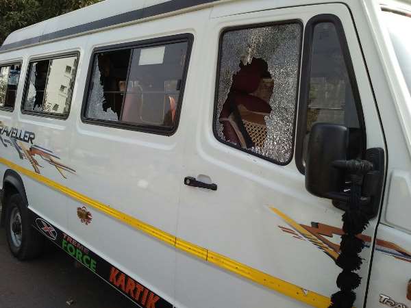 दो इलाकों में तोडफोड़ की घटना दो इलाकों में तोडफोड़ की घटना