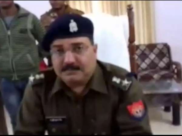 पुलिस ने भेजा जेल पुलिस ने भेजा जेल