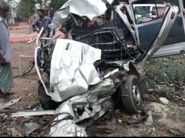 मृतकों में एक महिला और नाबालिग शामिल