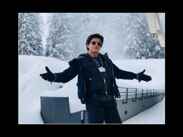  शाहरुख को देखते रह गए लोग