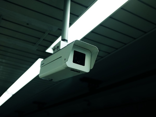 सीसीटीवी में कैद हुई सबकी हरकतें