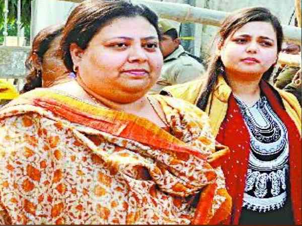 विजय जुलूस के दौरान लगे नारे विजय जुलूस के दौरान लगे नारे