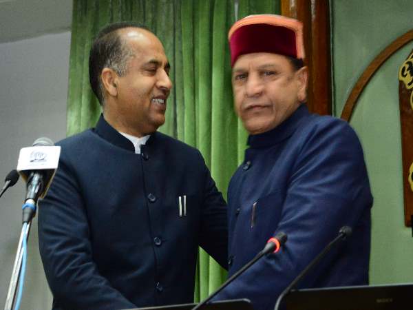 देवव्रत का अभिभाषण हुआ देवव्रत का अभिभाषण हुआ