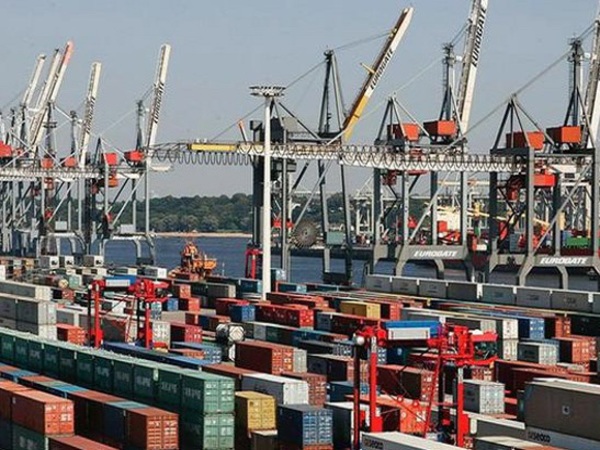 राजनीतिक अड़चनें