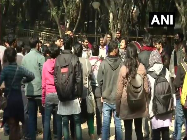 जारी एक सर्कुलर में कहा...