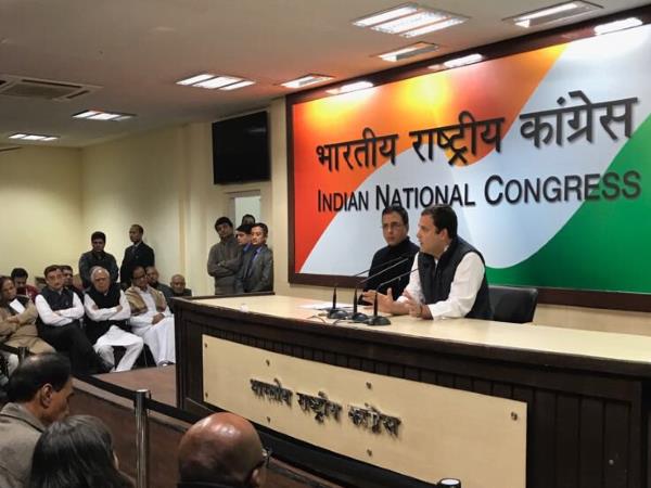 हम बस देश का कर्ज अदा कर रहे हैं