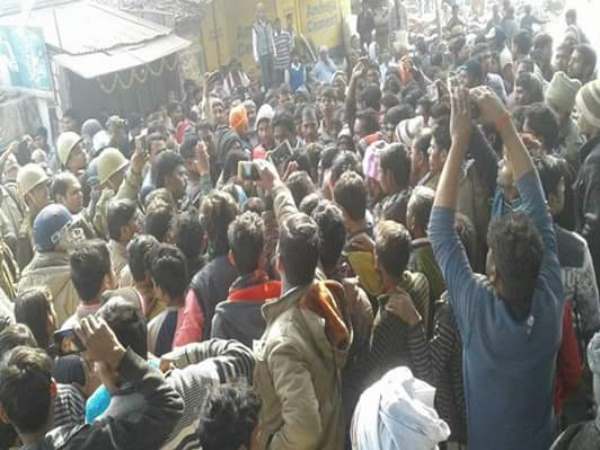 मौके पर पहुंची फोर्स