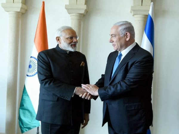 अहमदाबाद में रोड शो और आगरा में करेंगे ताज का दीदार