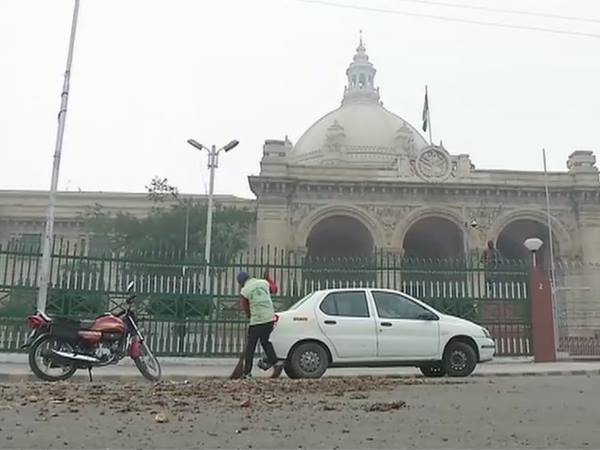 खरीद मूल्य कम होने के विरोध में बिखेरा था आलू