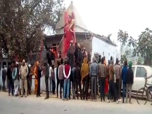 दूसरी जगह स्थापित कराने में भी पहे नाकाम