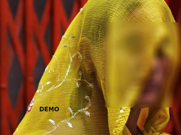 दुल्‍हन ने रहने से मना कर दिया, दलाल ने पैसा देने से 