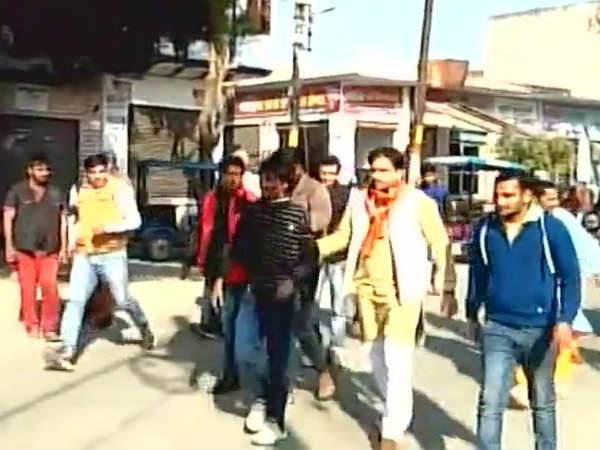 लाचार पुलिस