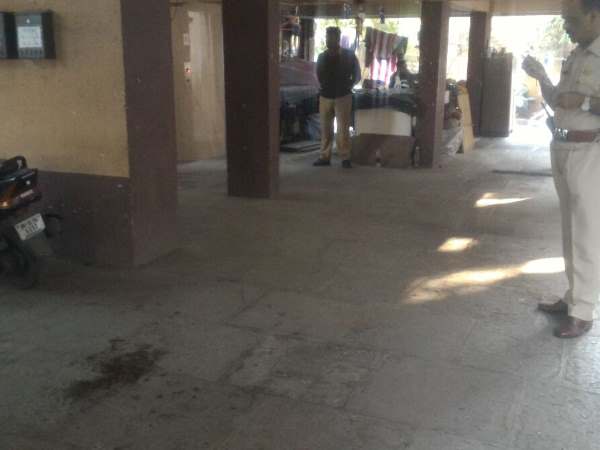 पुणे हॉस्पिटल में बिल्डर ने दम तोड़ा