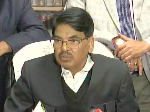 बार काउंसिल ऑफ इंडिया ने की थी मामला खत्म करने की मांग