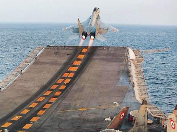 बजट में आ रही है दिक्कतें