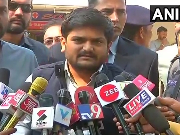 तोगड़िया जी के लापता होने के बावजूद भी प्रदेश के गृहमंत्री चुप क्यों हैं 