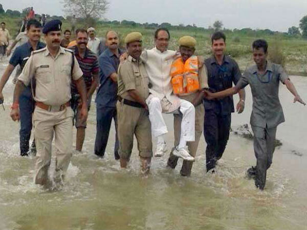  सीएम शिवराज ने बॉडीगार्ड को जड़ा थप्पड़