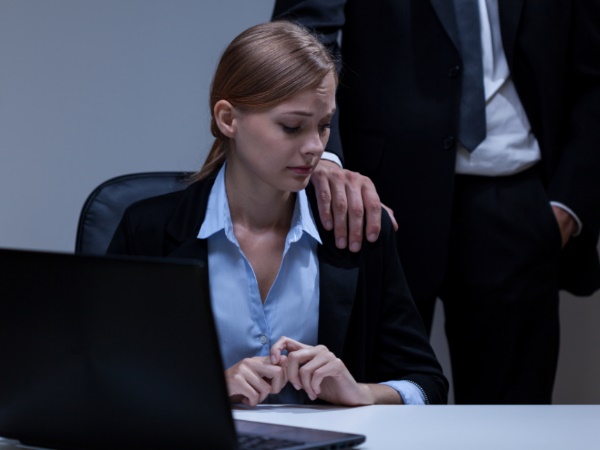 सेक्सुअल हैरेसमेंट की सारी शिकायतें ICC ही संभालेगी