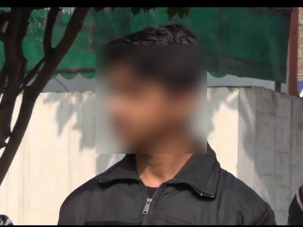 दोनों पक्षों ने की है शिकायत