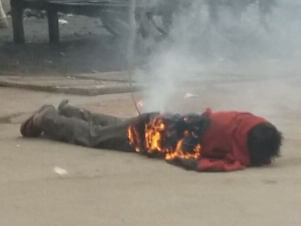 आलाव तापने बढ़ा ही था कि हाइटेशन लाइन की चपेट में आ गया श्यमालाल