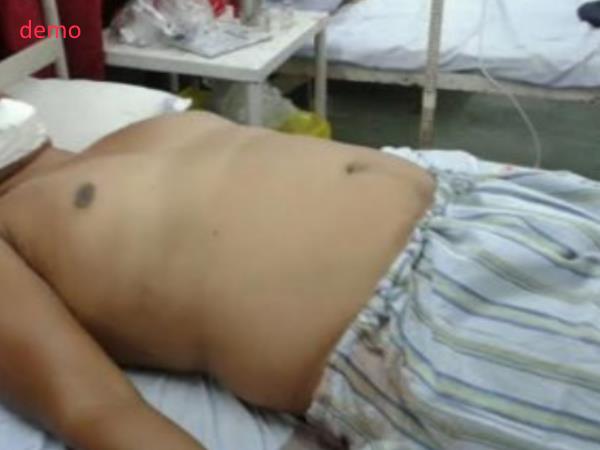 साथ बैठकर पी रहे थे शराब