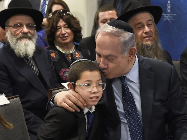  काफी खास दिन 