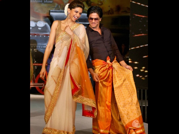 इस लुंगी की कीमत है 6000 से भी ज्यादा इस लुंगी की कीमत है 6000 से भी ज्यादा