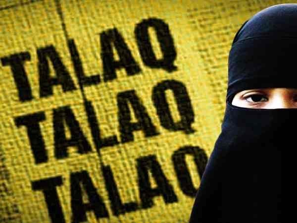 Triple Talaq Bill Live: राज्यसभा में आज पेश होगा तीन तलाक बिल, नजर कांग्रेस पर Triple Talaq Bill Live: राज्यसभा में आज पेश होगा तीन तलाक बिल, नजर कांग्रेस पर