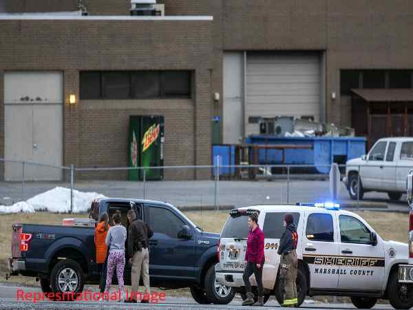 पेंसिलवानिया: कार वॉश पार्किंग में गोलीबारी से 4 की मौत पेंसिलवानिया: कार वॉश पार्किंग में गोलीबारी से 4 की मौत