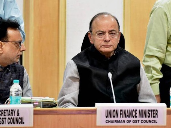 इकोनॉमिक सर्वे में देश की वर्तमान आर्थिक स्थिति को पेश किया जाता है