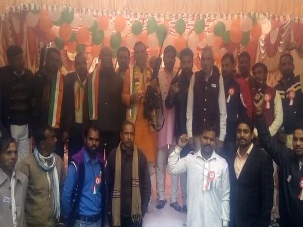  mathura on republic day kshatriya samaj shows weapons in open