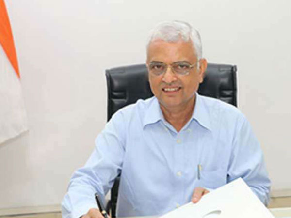 चुनाव आयुक्त का एक पद खाली हो गया