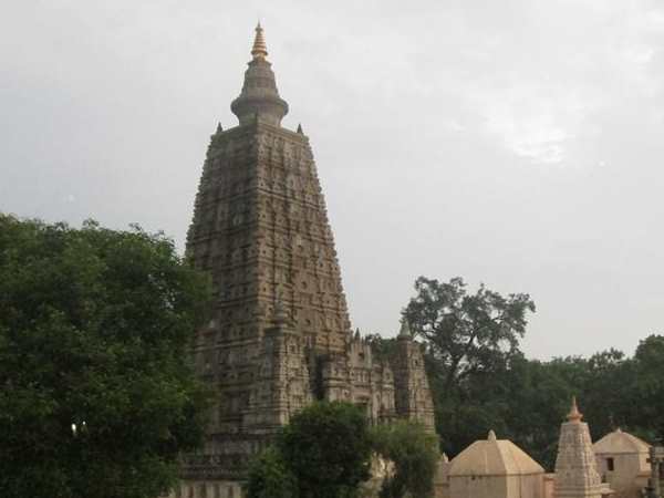 करीब एक माह तक होगा उनका प्रवचन