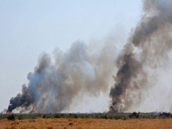 तीन विस्फोट कम तीव्रता वाले थे तीन विस्फोट कम तीव्रता वाले थे