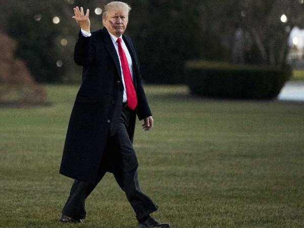 अमेरिकी वीजा के लिए डोनाल्ड ट्रंप ने गिनाईं तीन खूबियां, Skill, Job, English अमेरिकी वीजा के लिए डोनाल्ड ट्रंप ने गिनाईं तीन खूबियां, Skill, Job, English