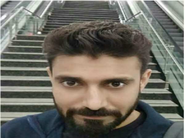 शख्स अस्पताल का वार्ड ब्वॉय था