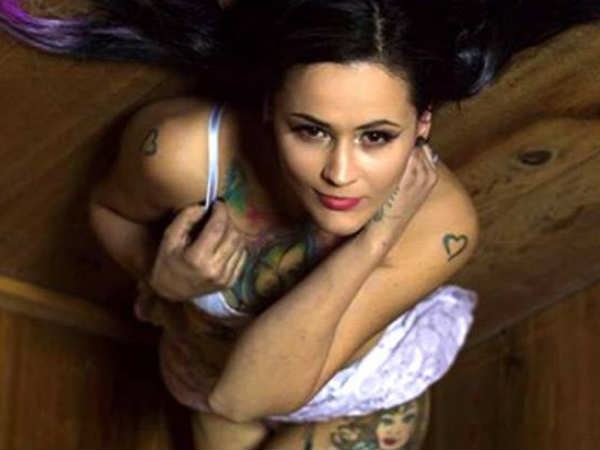 पहले भी नौकरी से निकाली जा चुकी हैं स्‍टीफेनी