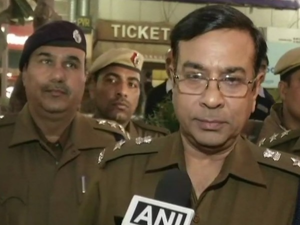 अभिनेत्री दीपिका को लेकर आपत्तिजनक बया दिया था