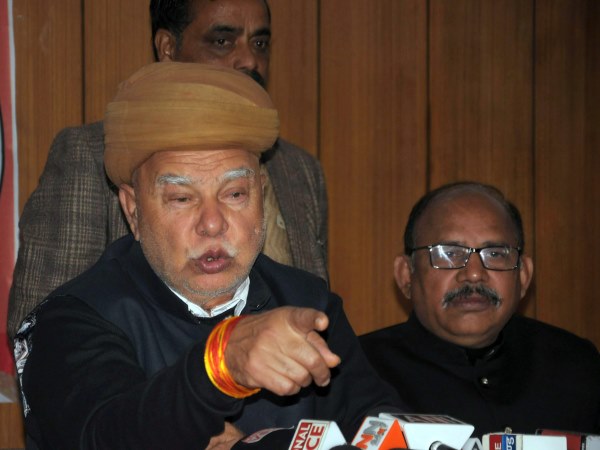 कई जगहों पर विरोध प्रदर्शन