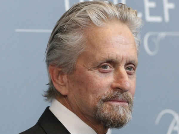 डगलस ने कहा था- ओरल सेक्‍स के चलते हुआ गले का कैंसर