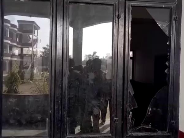 बारहसिंगा ने देर तक मचाया तांंडव बारहसिंगा ने देर तक मचाया तांंडव