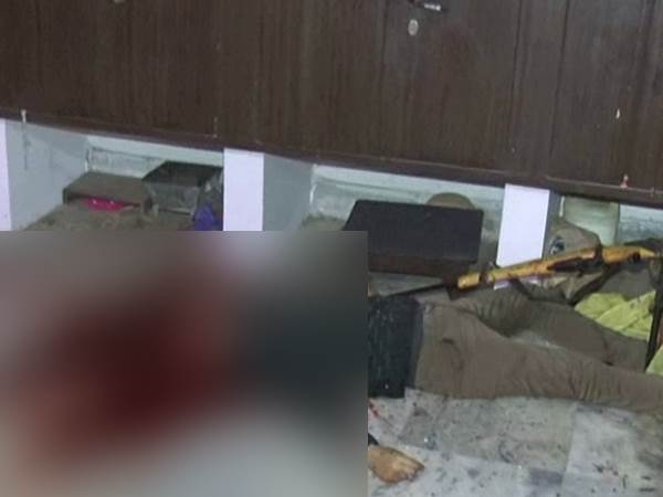 Mysterious death of son inside home by father's rifle in Kanpur Mysterious death of son inside home by father's rifle in Kanpur
