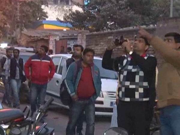 Mysterious death of son inside home by father's rifle in Kanpur Mysterious death of son inside home by father's rifle in Kanpur