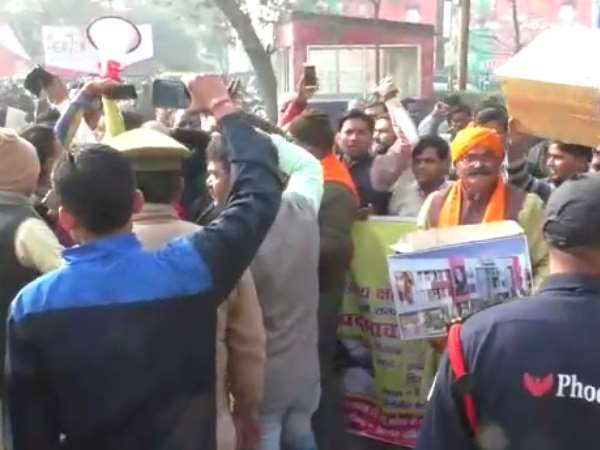 दीपिका पर भी दिया था विवादित बयान