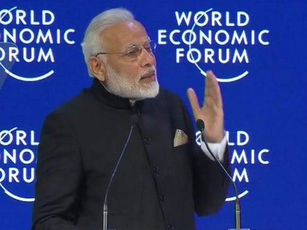 मानव सभ्यता के सामने तीन बड़े खतरे मानव सभ्यता के सामने तीन बड़े खतरे