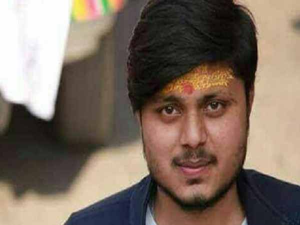 तिरंगा यात्रा के दौरान दो पक्षों में हुई थी कहासुनी तिरंगा यात्रा के दौरान दो पक्षों में हुई थी कहासुनी