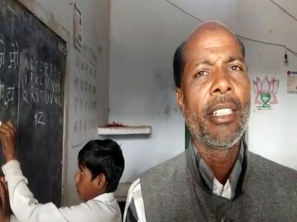 class third fail cook teaches students in agra class third fail cook teaches students in agra