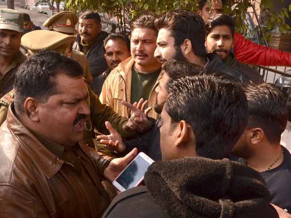 Protest against Padmavat by Hindu organisation in Saharanpur