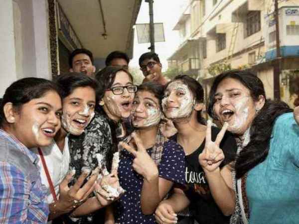 कितने टॉपर्स को मिलेगी रोड कितने टॉपर्स को मिलेगी रोड