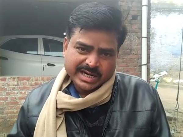 पुलिस ने कहा, ओवरटेक करने को लेकर विवाद